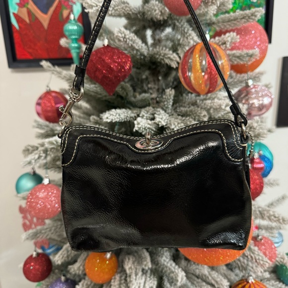 Coach Black Leather with Silver Accents Turn Lock Wristlet EUC - Picture 8 of 11